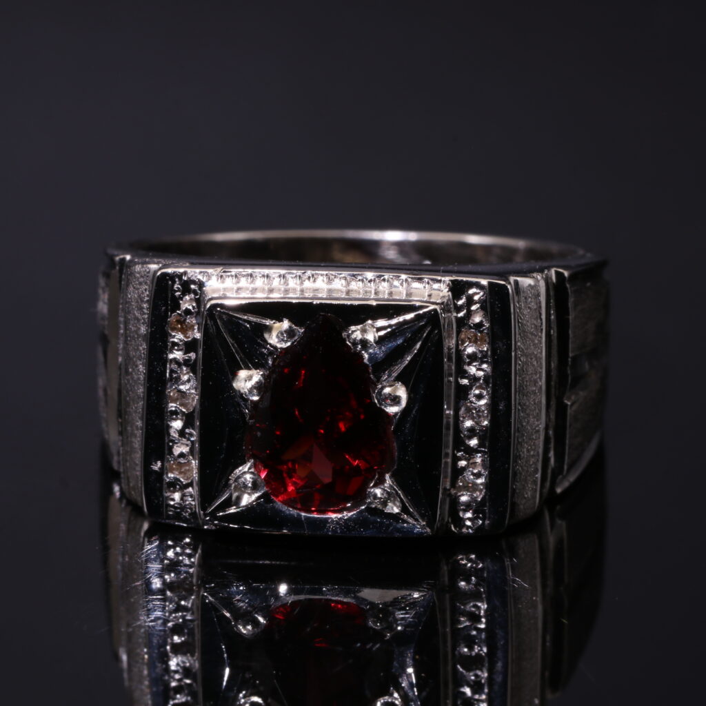 انگشتر نقره گارنت A+ کد 12520