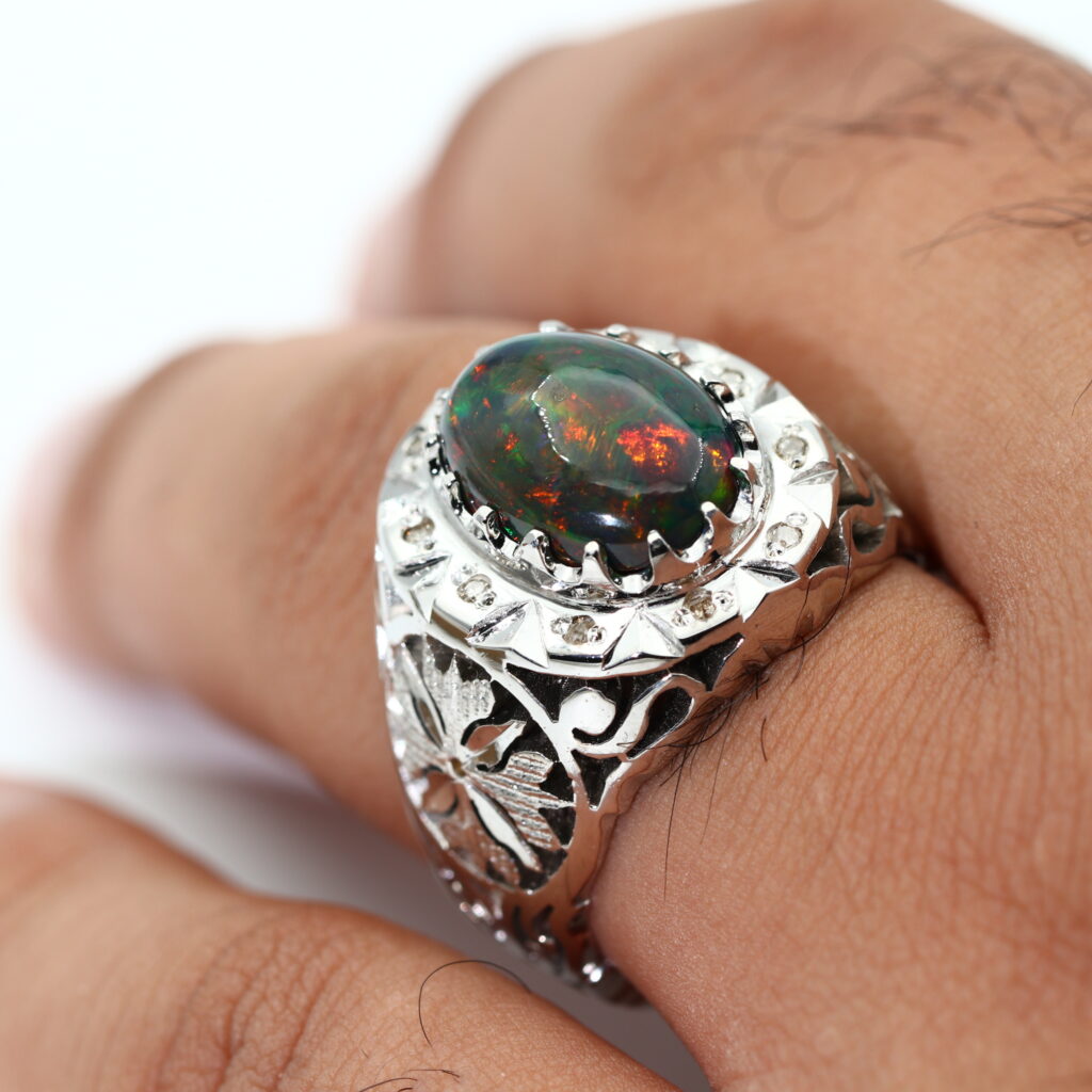 انگشتر مردانه نقره اپال مشکی کد 13153 — تصویر ۴